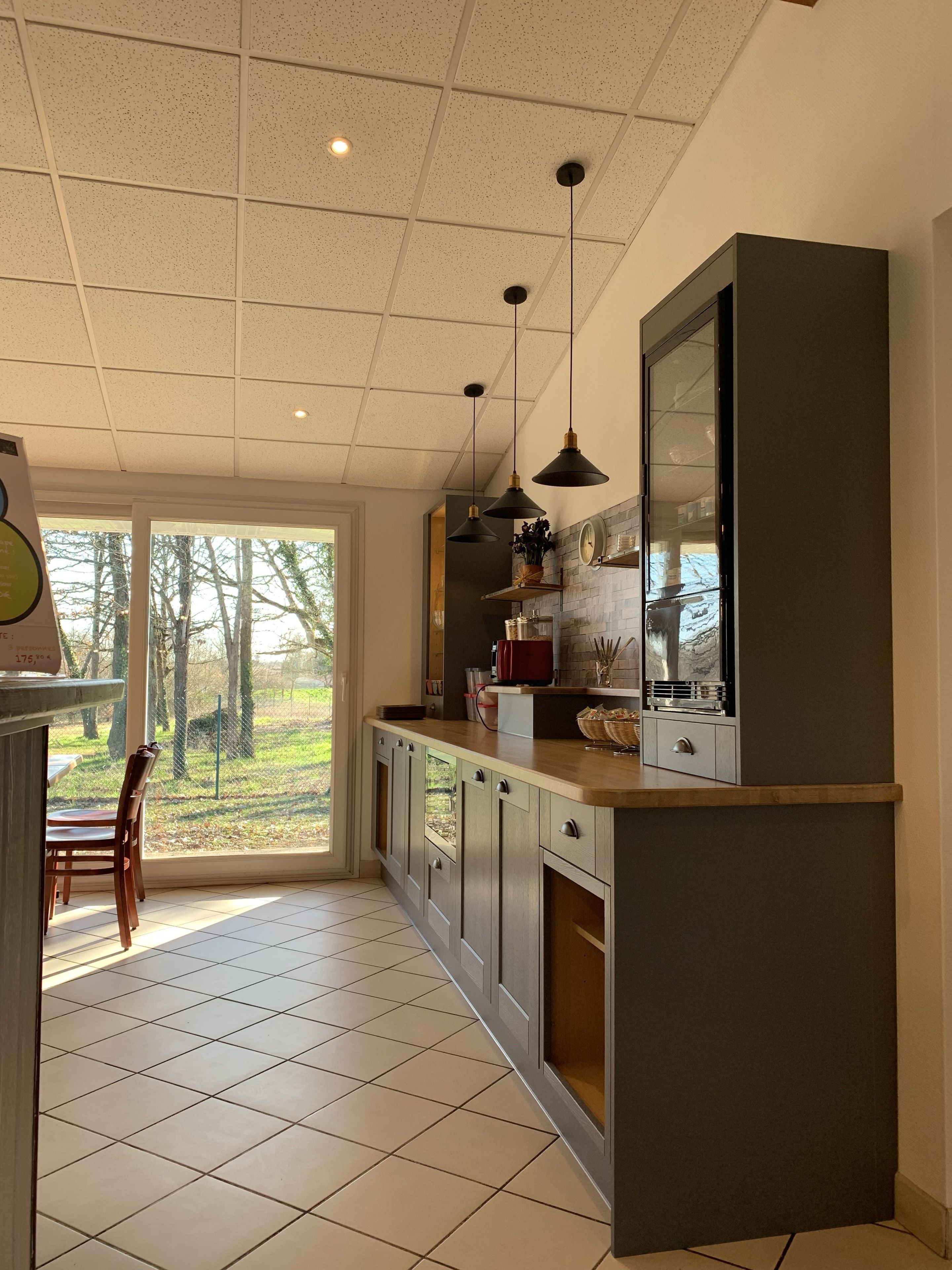 daily buffet breakfast (eur 8.30 per person)