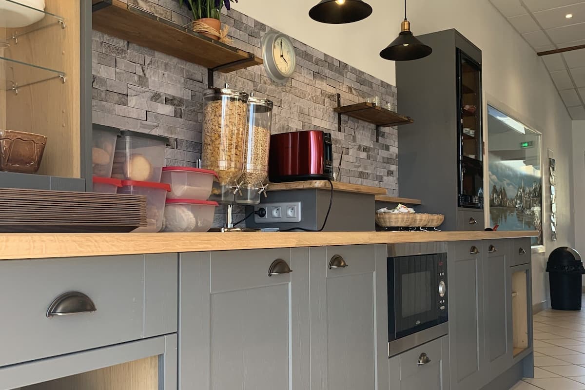 daily buffet breakfast (eur 8.30 per person)