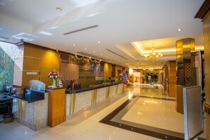 Interior entrance - Seeharaj Hotel Uttaradit (Uttaradit)