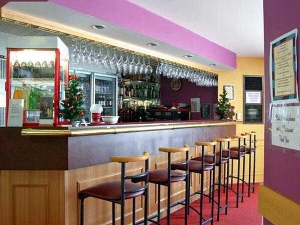 Bar (in der Unterkunft)