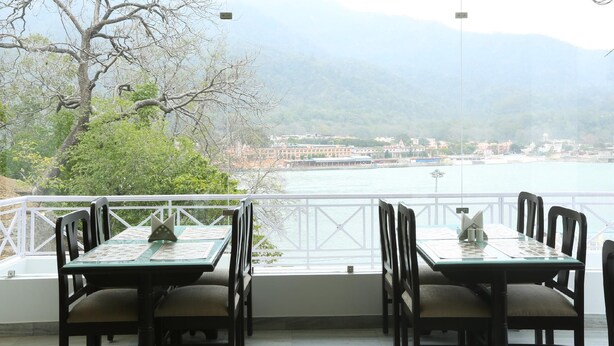 Unclassified image, 1 of 15, button - Great Ganga (Rishikesh)