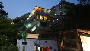 Unclassified image, 2 of 15, button - Great Ganga (Rishikesh)