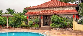 Noor-us-sabah Palace
