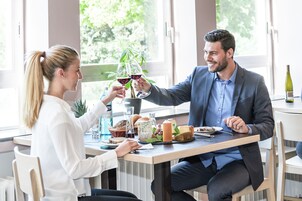 Breakfast, lunch, dinner served; international cuisine 