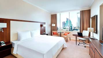 Habitación Deluxe, 1 cama King size, para fumadores | Ropa de cama de alta calidad y caja de seguridad en la habitación