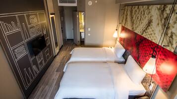Standard Room, 2 Twin Beds | Premium bedding, minibar, in-room safe, desk