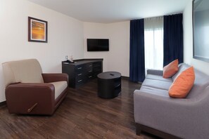 Suite, 1 Schlafzimmer | Hochwertige Bettwaren, Zimmersafe, Schreibtisch