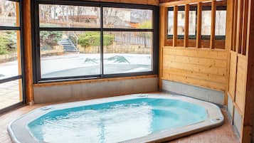 Sauna, bain Ă remous, hammam, soins corporels