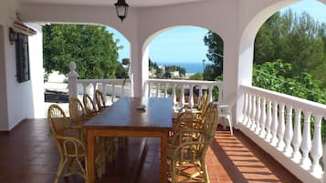 Traditional House, 2 Bedrooms (Villa) | Terrace/patio