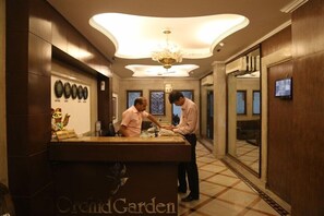 Lobby - Orchid Garden (New Delhi)