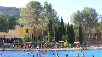 Piscine extérieure
