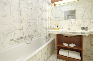 Room - Steinmattli Hotel (Adelboden)