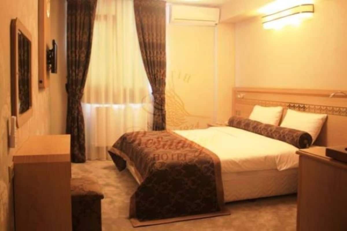 1 bedroom, free cots/infant beds, free WiFi