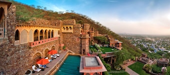 Neemrana Fort-Palace