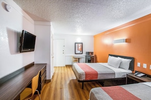 Room - Motel 6 Euless, TX - DFW West (Euless)