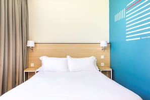 In-room safe, desk, soundproofing, iron/ironing board