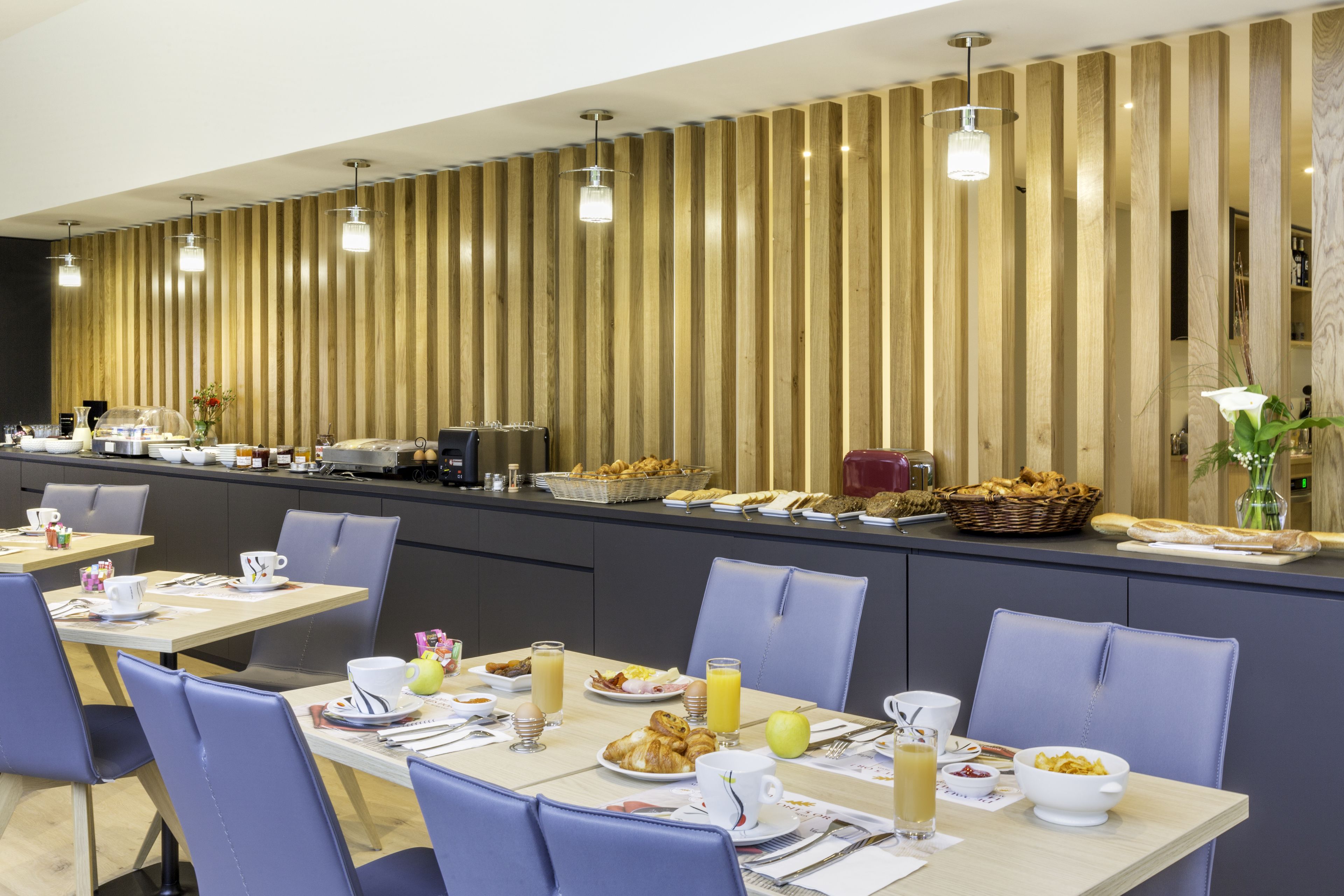 daily buffet breakfast (eur 15 per person)
