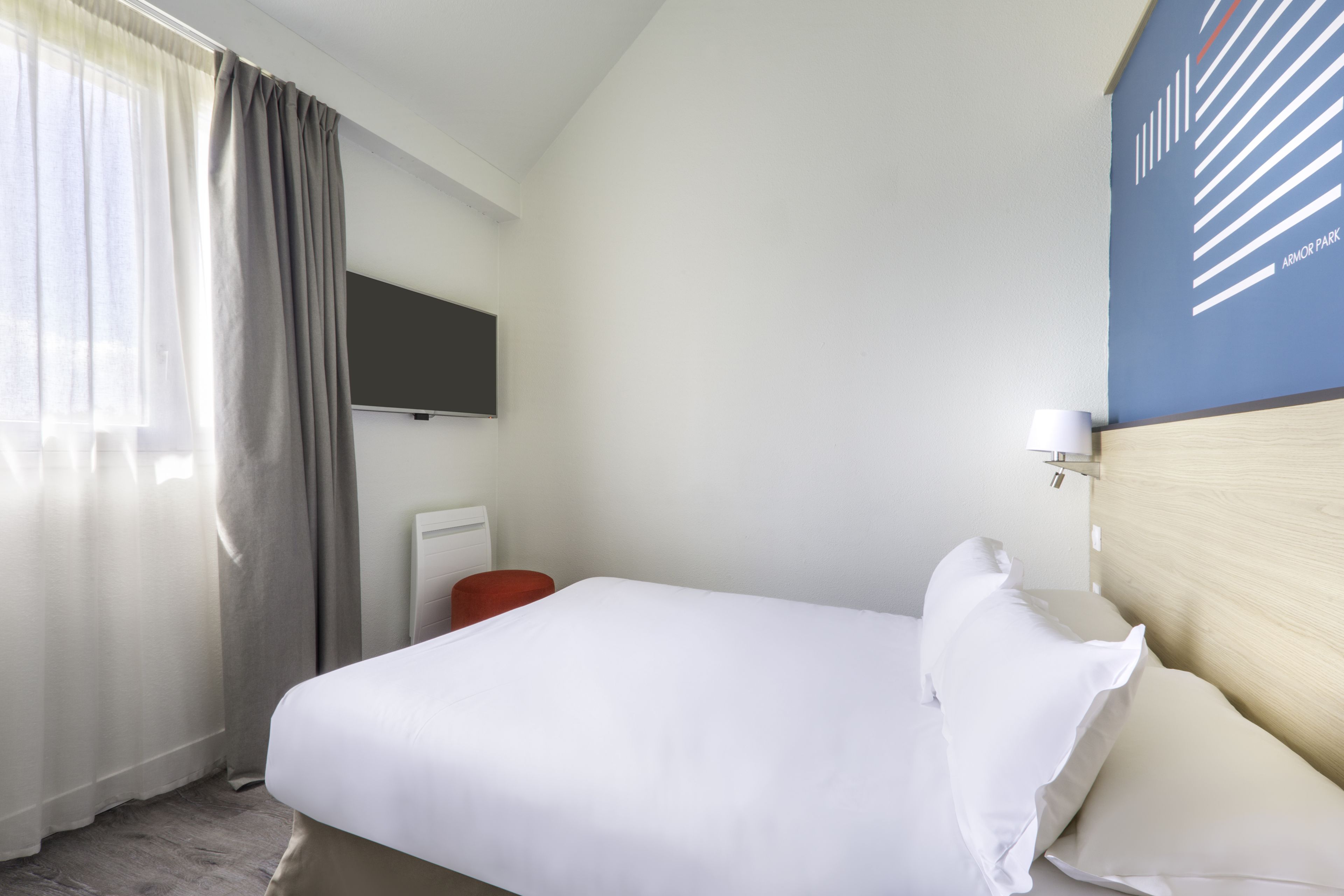 family duplex, 1 queen bed, non smoking | 1 bedroom, in-room safe, desk, soundproofing