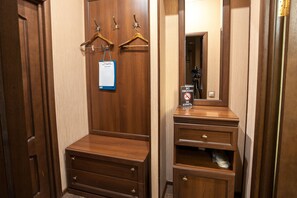 Standard Double Room | Room amenity - Hotel Astoria (Volgograd)