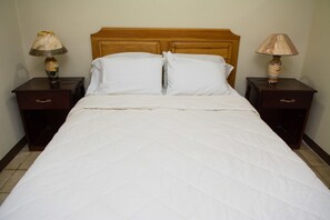 Caja de seguridad en la habitación y sistema de insonorización