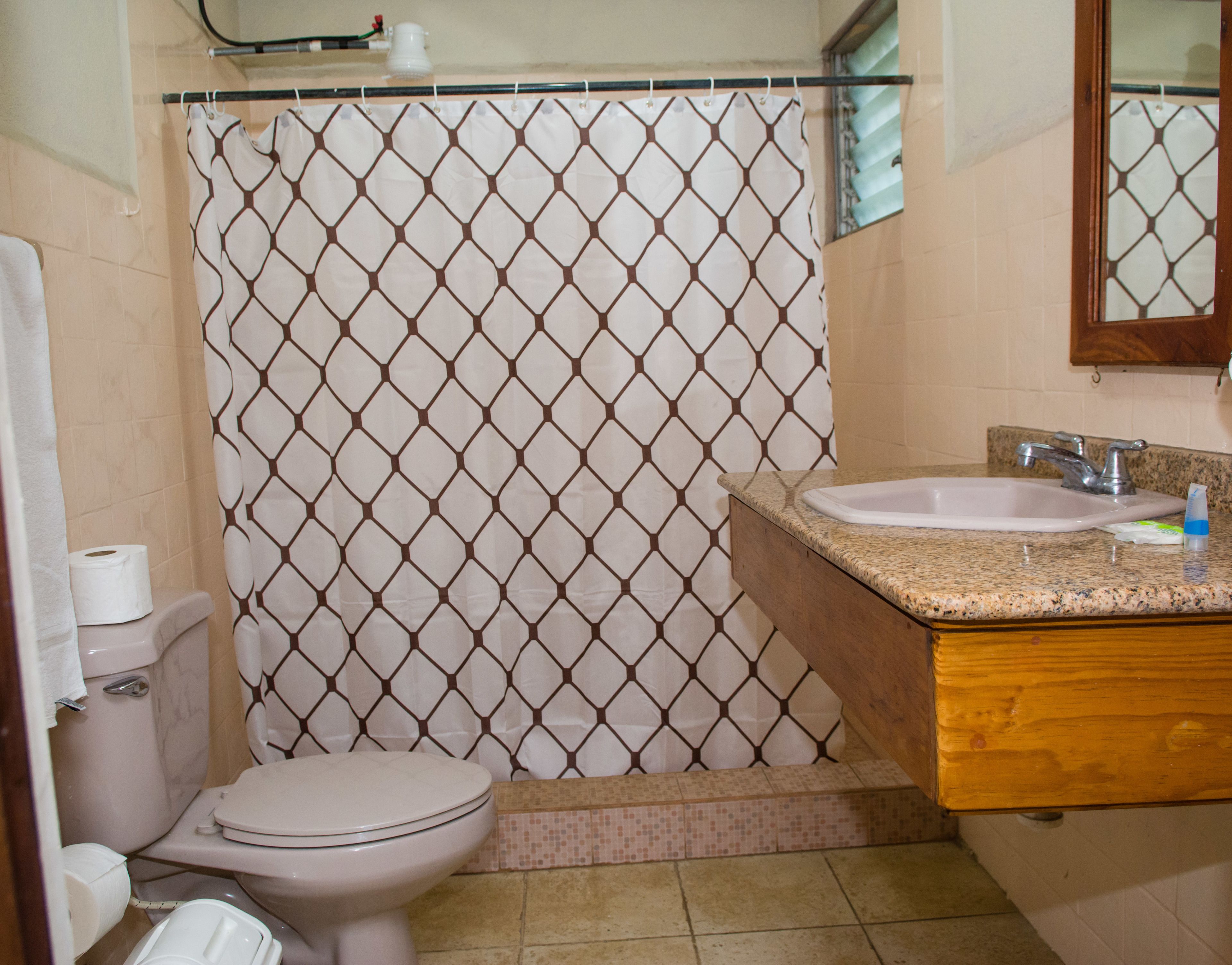 Double Room | Bathroom | Shower, towels