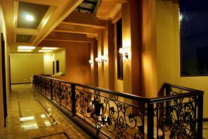 Hallway - Apple Green Hotel (Batu)