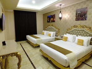 Suite Keluarga | Meja kerja, tirai kedap cahaya, dan Wi-Fi gratis