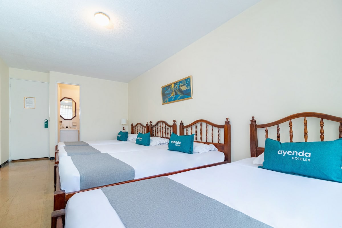 Standard Quadruple Room | Free WiFi, bed sheets