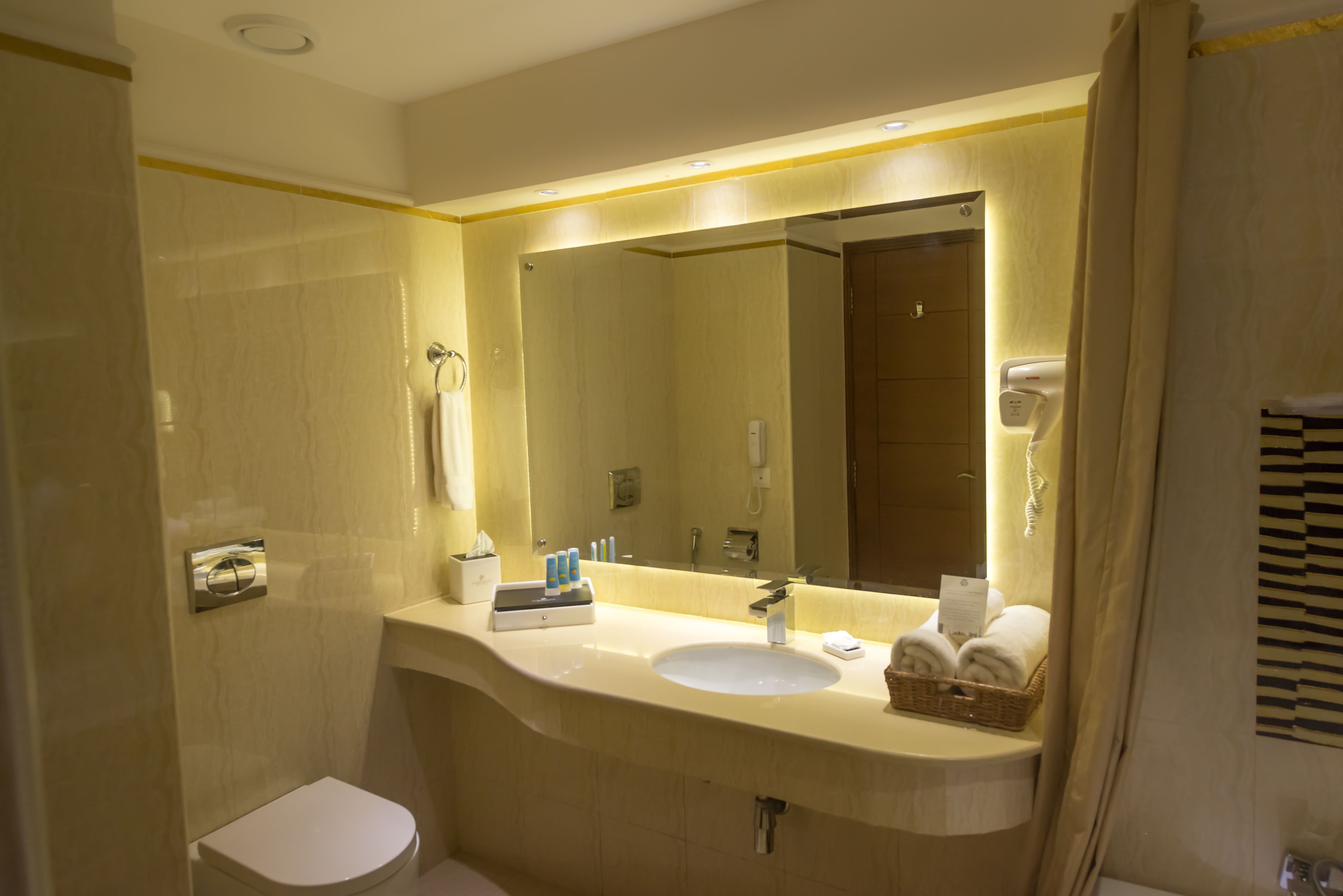 shower, free toiletries, hair dryer, slippers