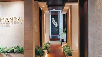 Aromatherapie, Warmsteinmassagen, Thai-Massagen, Körperpeelings