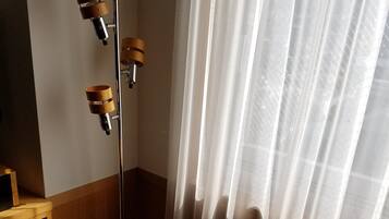 Twin Room, Non Smoking | Desk, iron/ironing board, free WiFi