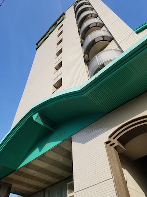 Property entrance - Hotel Socia (Hita)