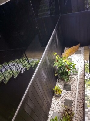 Interior entrance - DF Park Space Hostel (Hualien City)