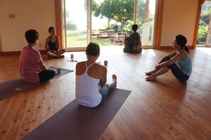 Yoga - Villa Shirahama (Shimoda)