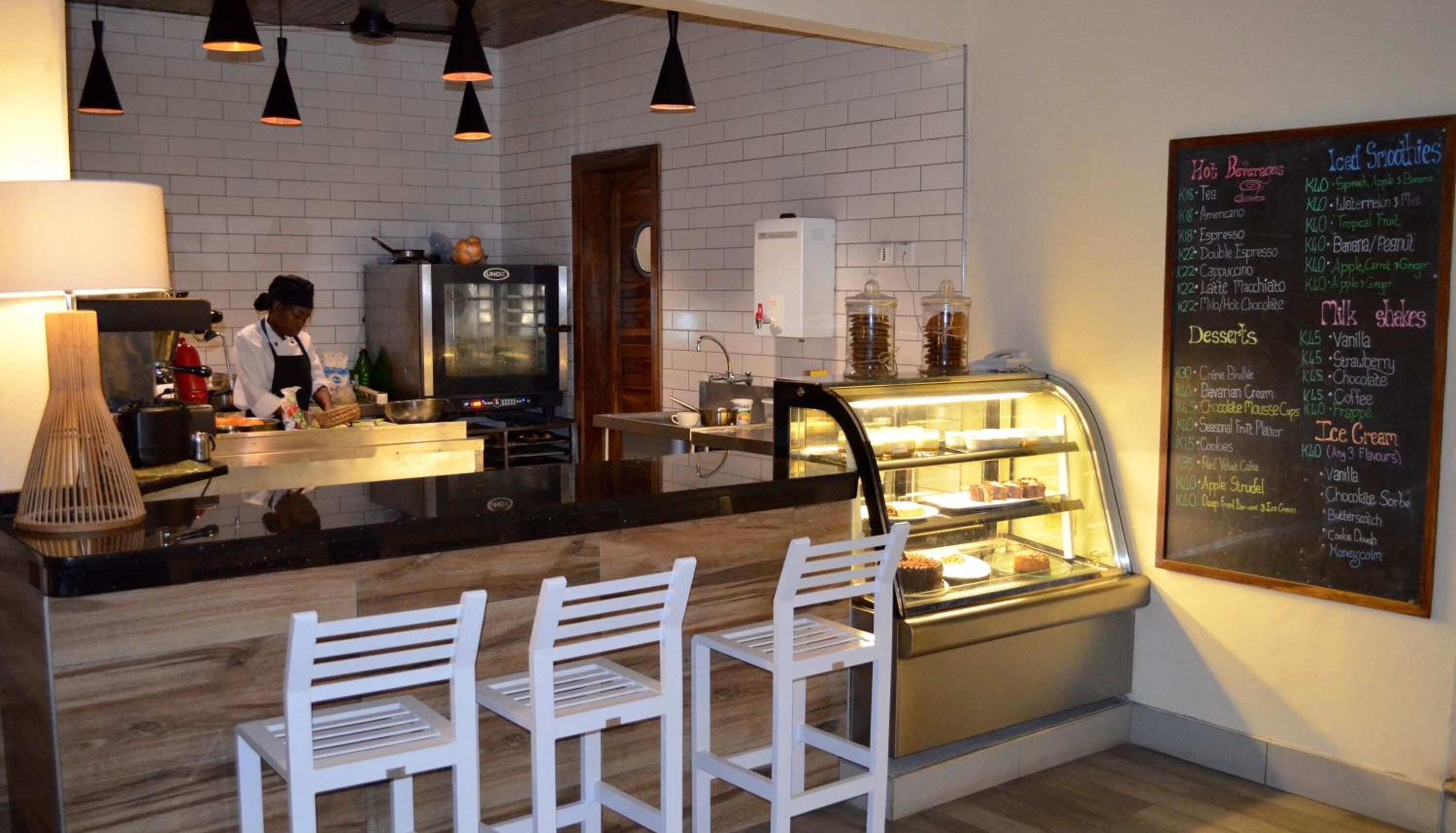 breakfast, lunch, dinner served; international cuisine