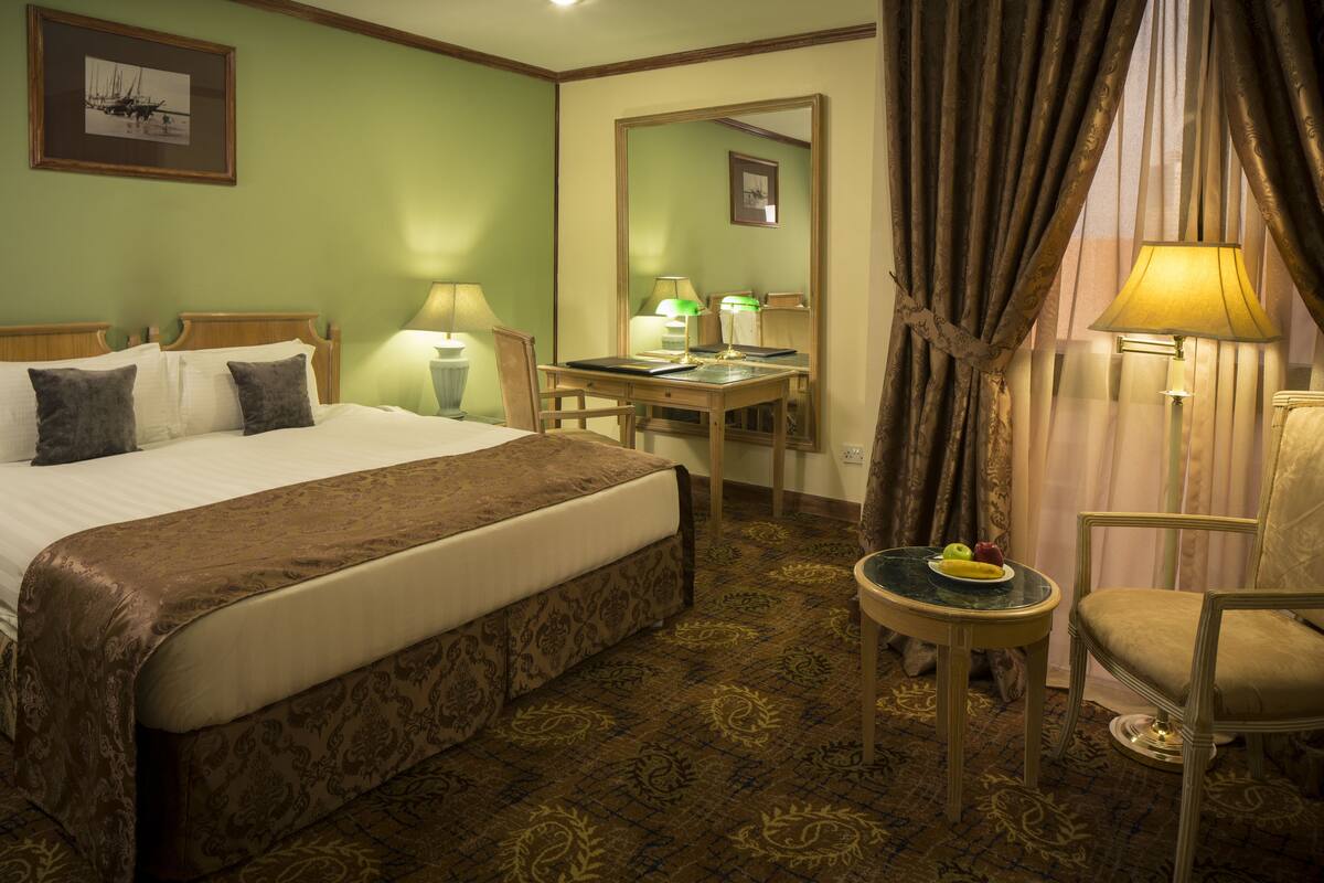 Minibar, in-room safe, individually furnished, desk