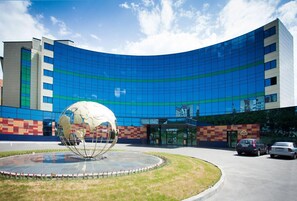 Front of property - Hotel Complex Misto (Kharkiv)