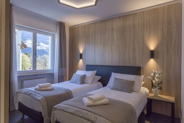 Chambre Double, 2 lits une place