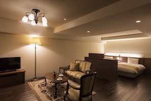 1 bedroom, premium bedding, in-room safe, blackout curtains