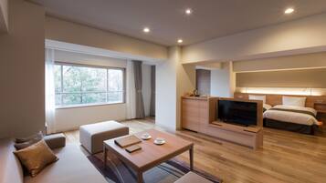 1 bedroom, premium bedding, in-room safe, blackout curtains