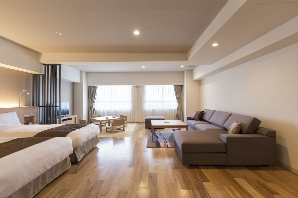 1 bedroom, premium bedding, in-room safe, blackout curtains