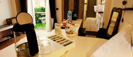 Comfort Double Room, Terrace | Kemudahan bilik