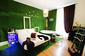 Romantic Double Room, Jetted Tub | Down comforters, minibar, in-room safe, individually decorated - Jacuzzi Rooms (Rome)