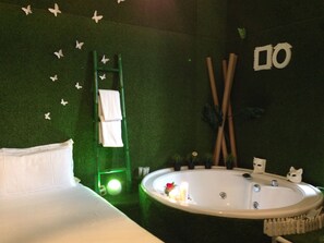 Romantic Double Room, Jetted Tub | Jetted tub - Jacuzzi Rooms (Rome)