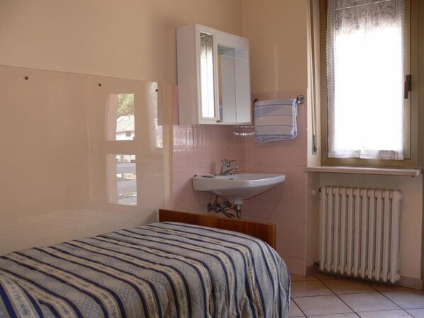 Douche, articles de toilette gratuits