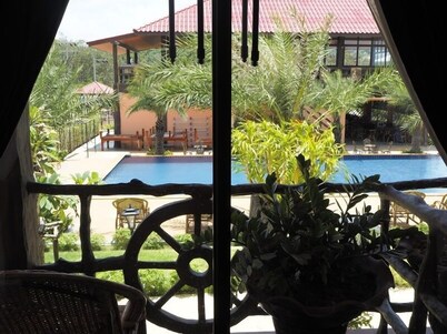 Chomview Resort