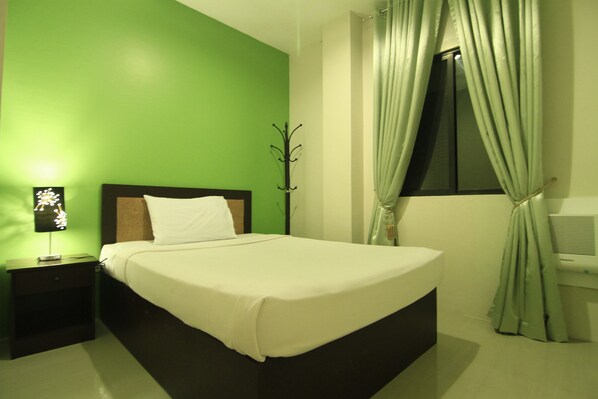 Phòng Tiêu chuẩn | Bàn, giường gấp/giường phụ (phụ phí) 