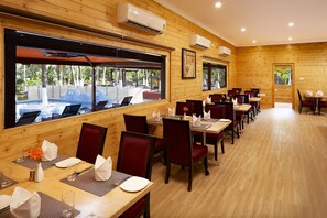 International cuisine - Sterling Anaikatti (Mannarkkad)