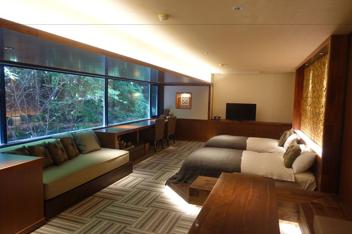 Premium Twin Room | In-room safe