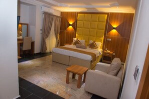 Business Room | 1 bedroom, premium bedding, in-room safe, desk - Grand Cubana Hotels (Abuja)